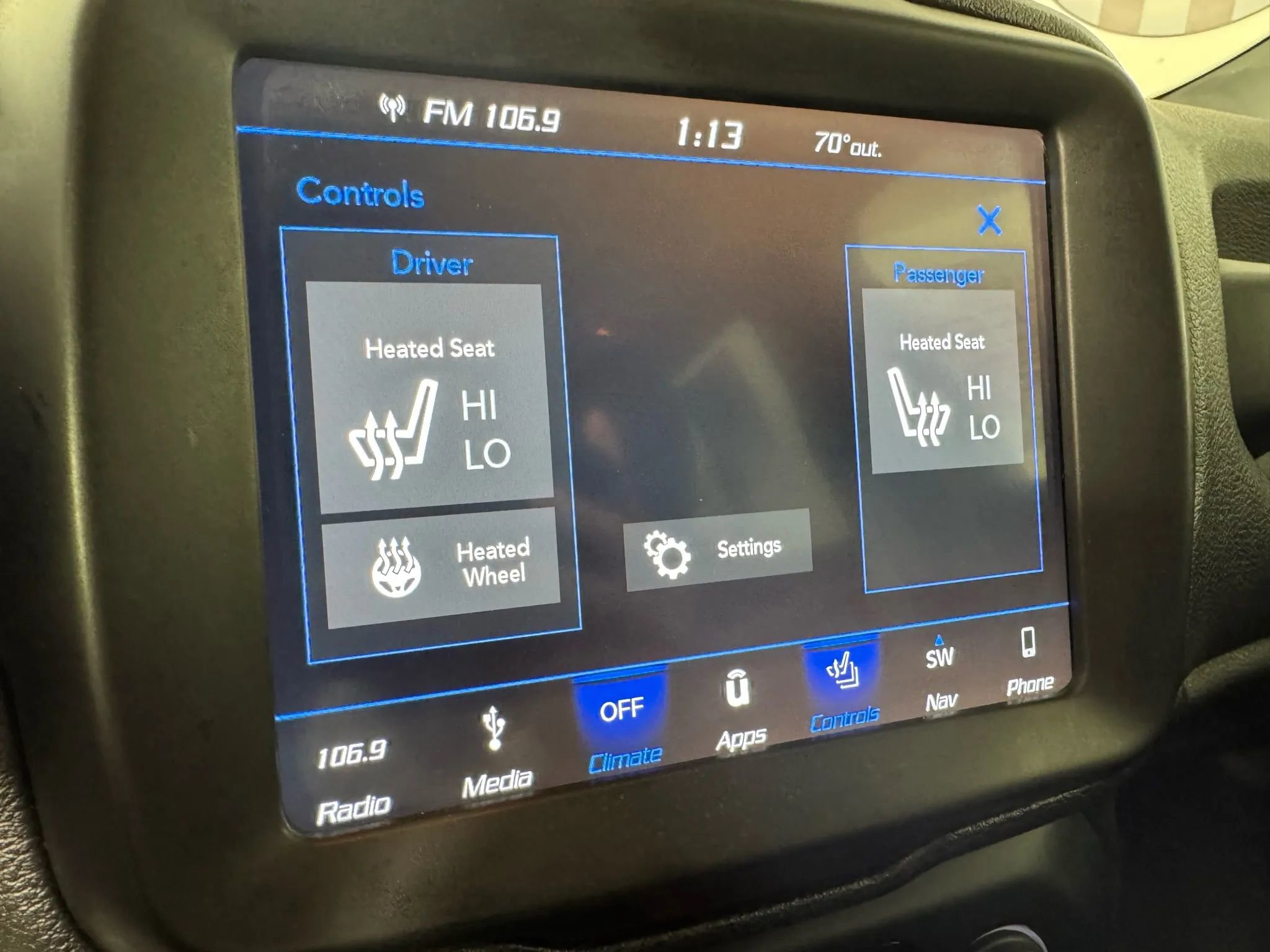 Used 2019 Jeep Renegade Limited w/ UConnect 8.4 Nav Group image 21