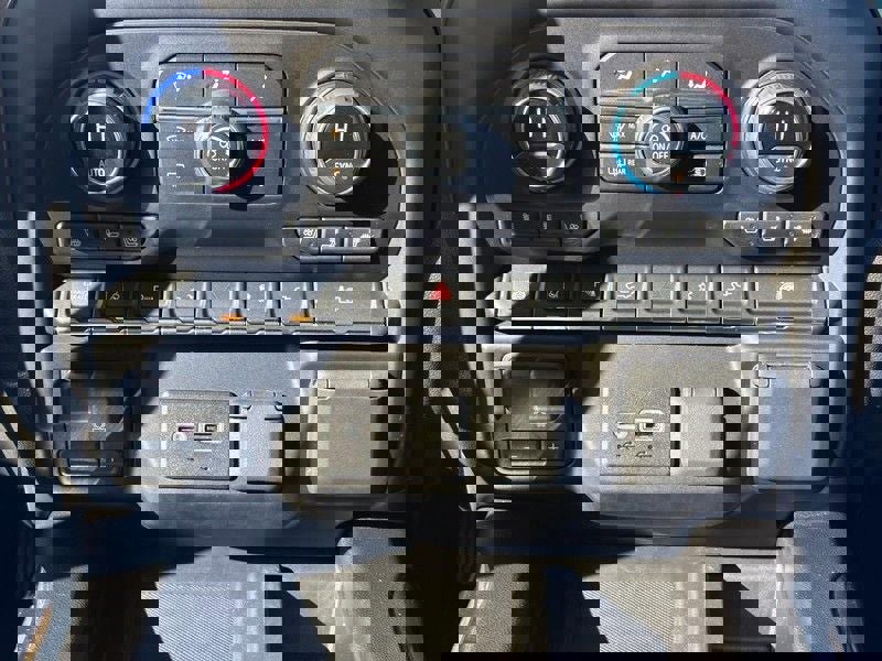 Used 2023 Chevrolet Silverado 3500 High Country image 14