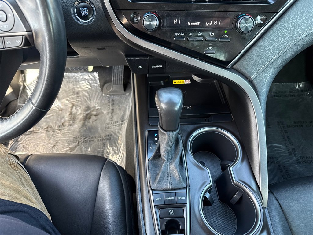 Used 2023 Toyota Camry XSE image 6