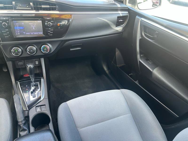 Used 2016 Toyota Corolla L FWD image 13