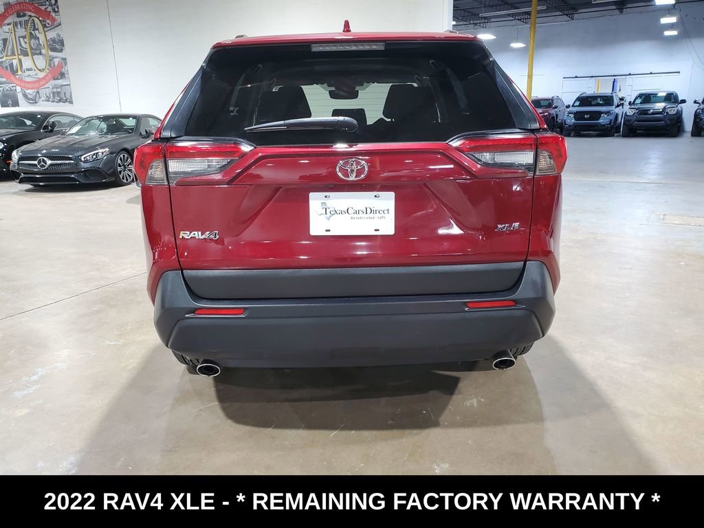 Used 2022 Toyota RAV4 XLE FWD image 12