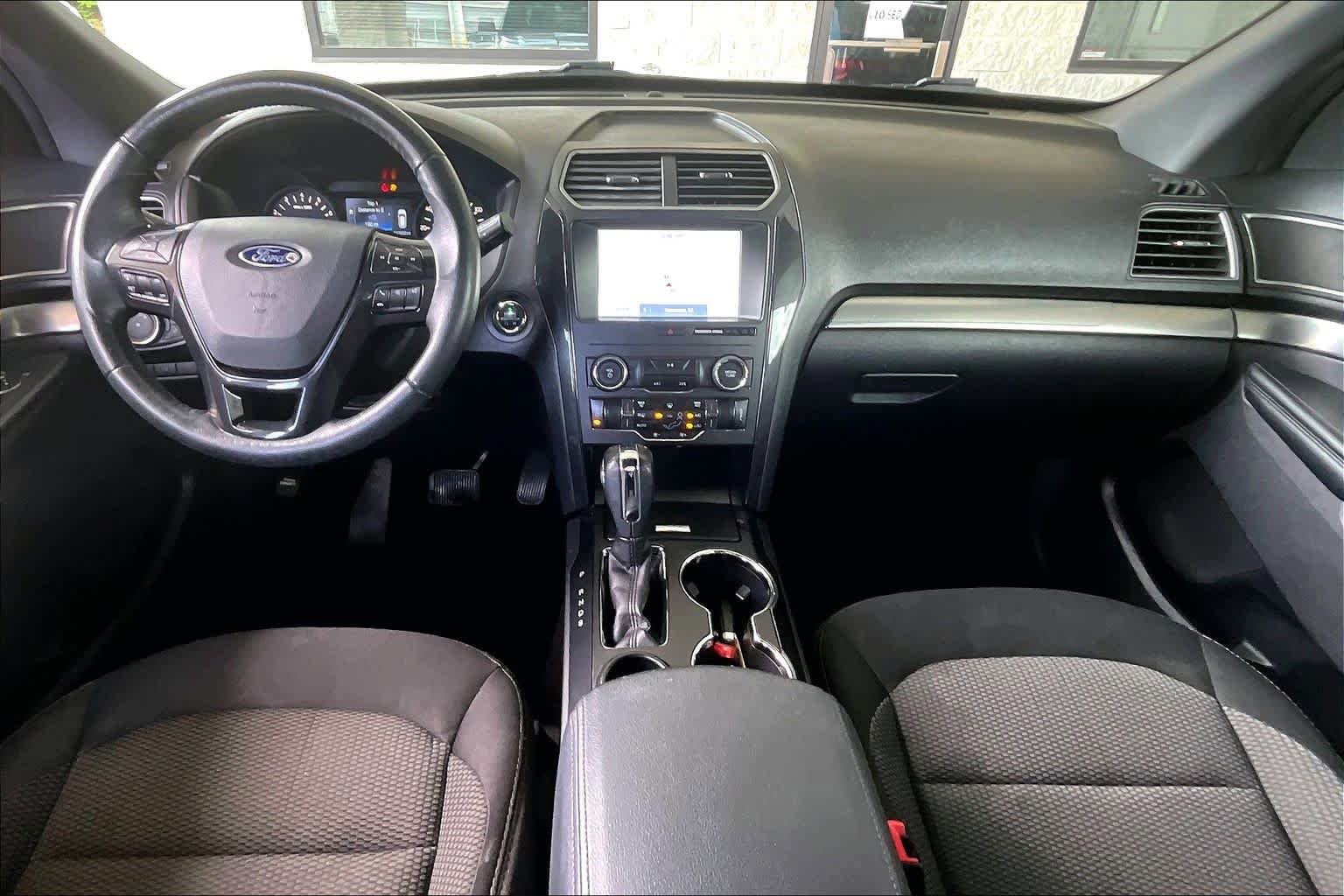 Used 2019 Ford Explorer XLT w/ Class III Trailer Tow Package FWD image 14