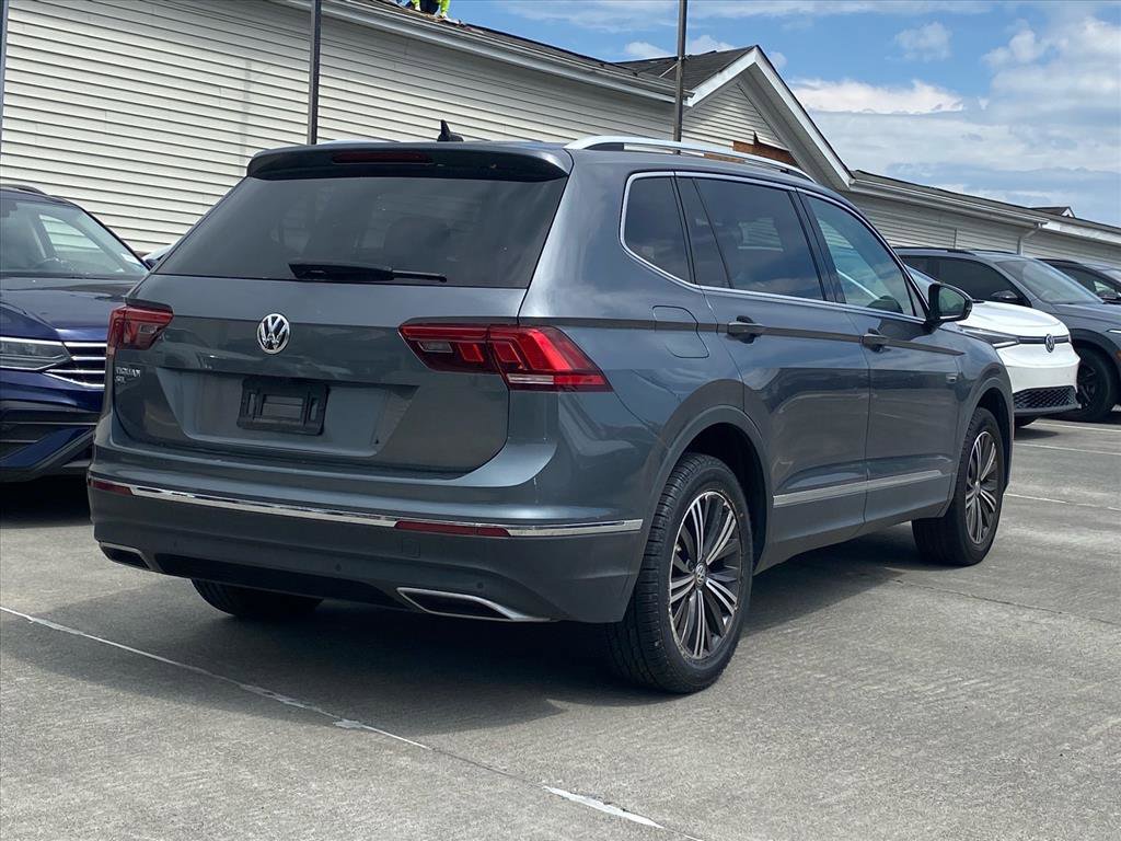 Used 2019 Volkswagen Tiguan SEL FWD image 2