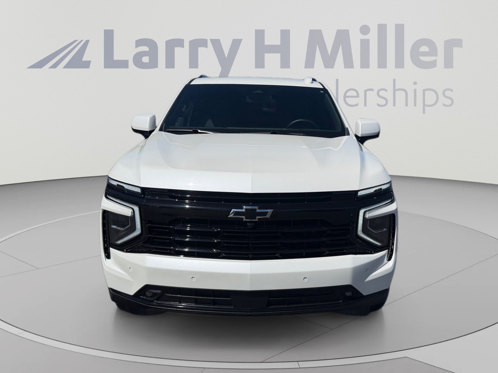Used 2025 Chevrolet Tahoe RST w/ Comfort Package AWD/4WD image 8