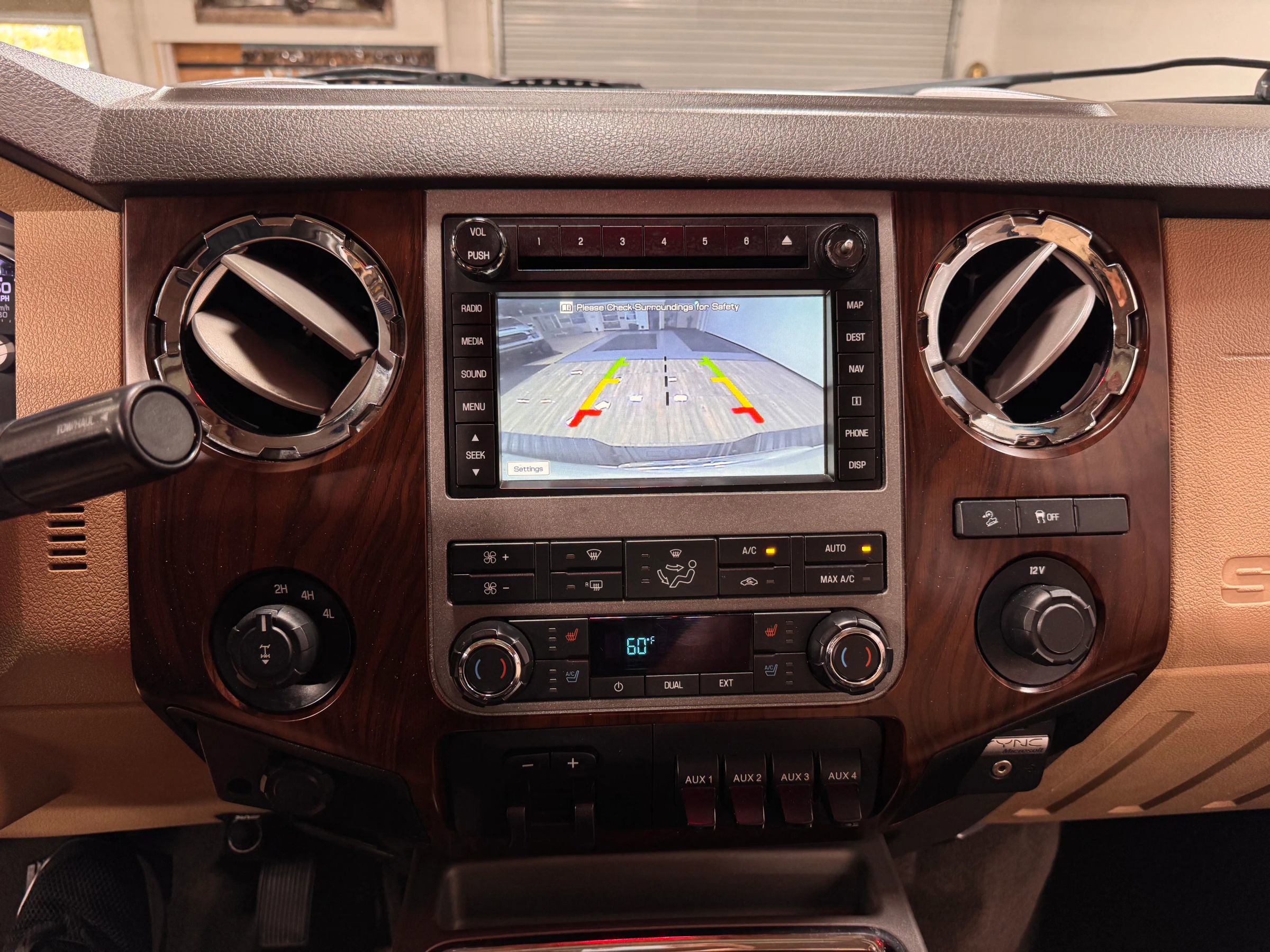 Used 2012 Ford F250 Lariat w/ Lariat Ultimate Pkg AWD/4WD image 23