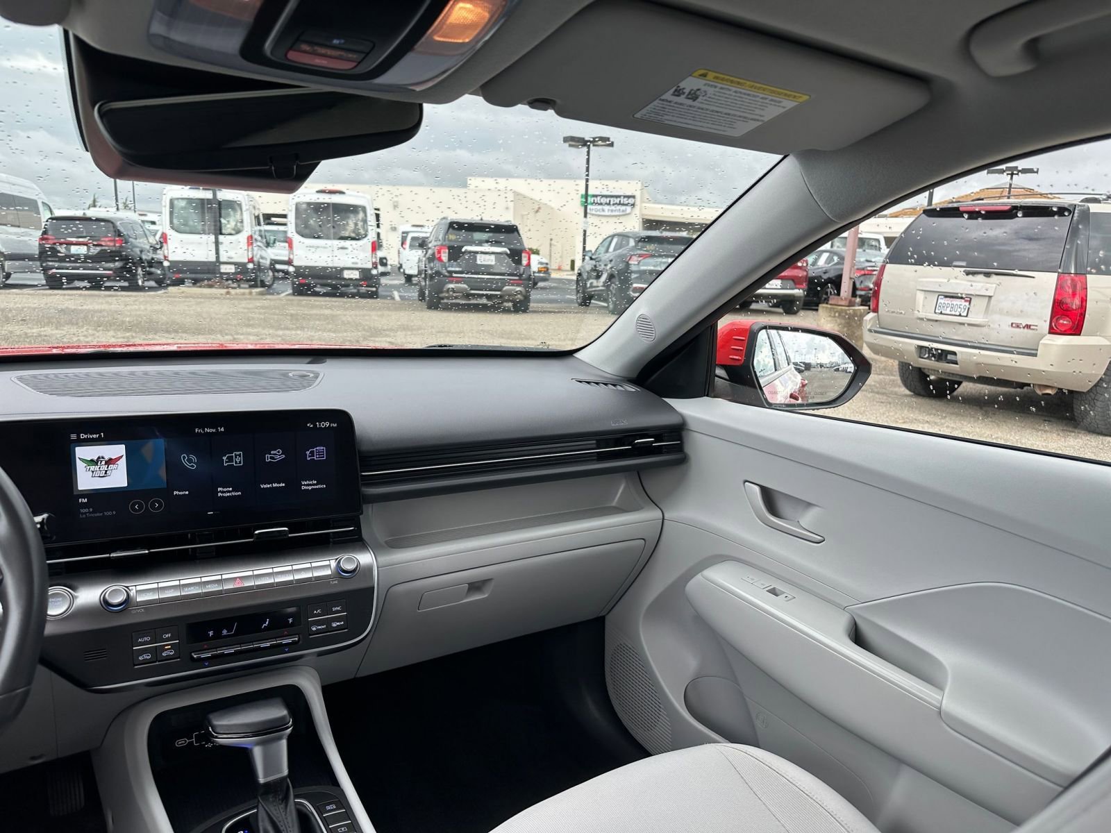 Used 2025 Hyundai Kona SEL image 35