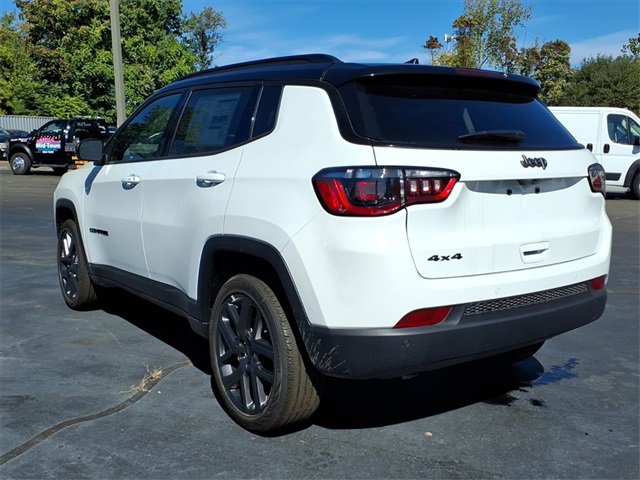 New 2026 Jeep Compass Limited image 5