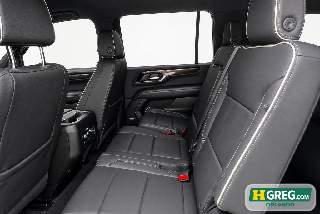 Used 2025 GMC Yukon XL Elevation AWD/4WD image 16