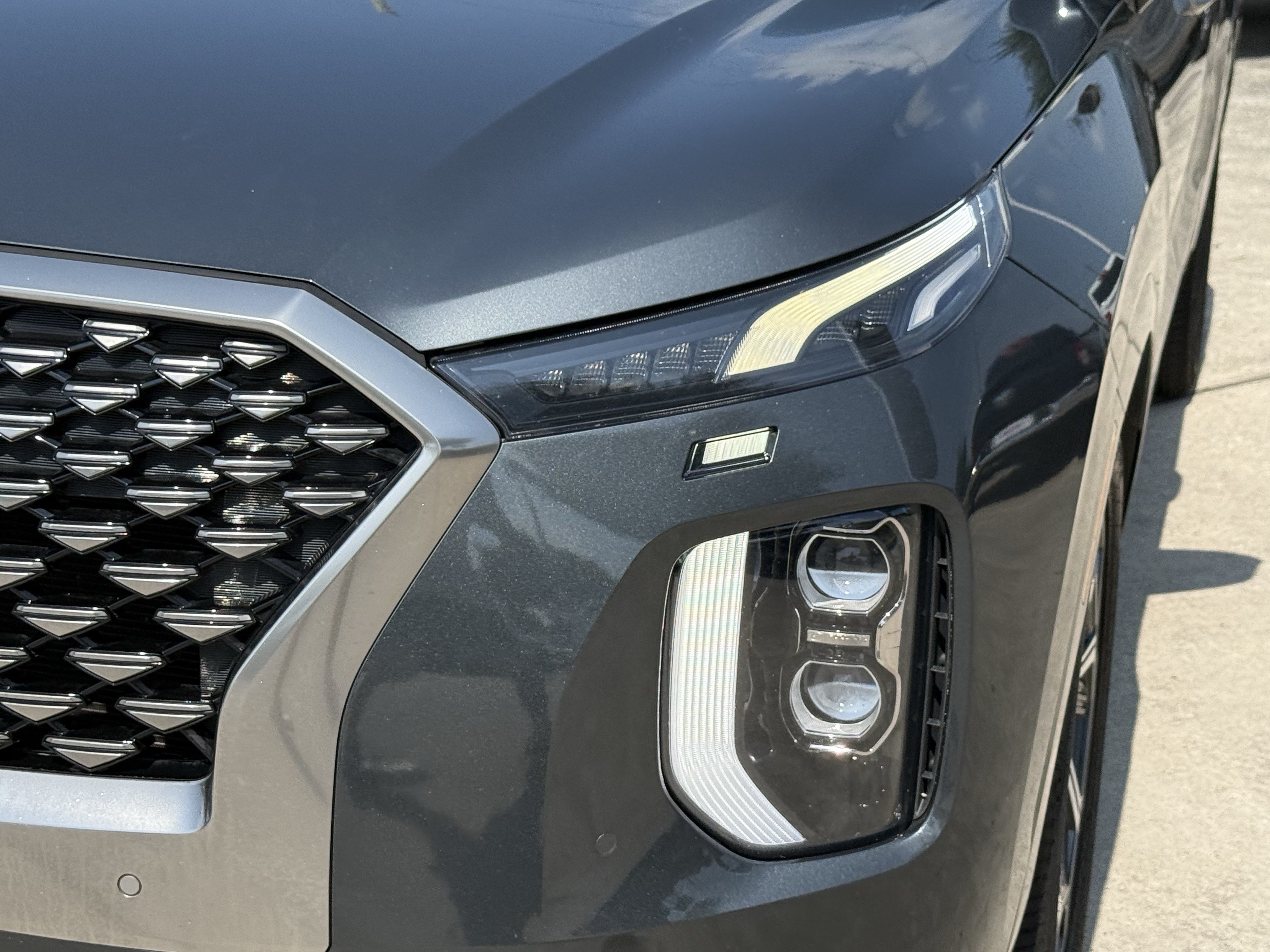 Used 2022 Hyundai Palisade Calligraphy w/ Cargo Package AWD/4WD image 11
