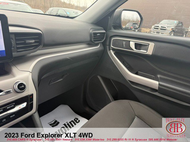 Used 2023 Ford Explorer XLT AWD/4WD image 14