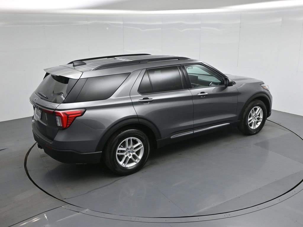Certified 2025 Ford Explorer Active image 38