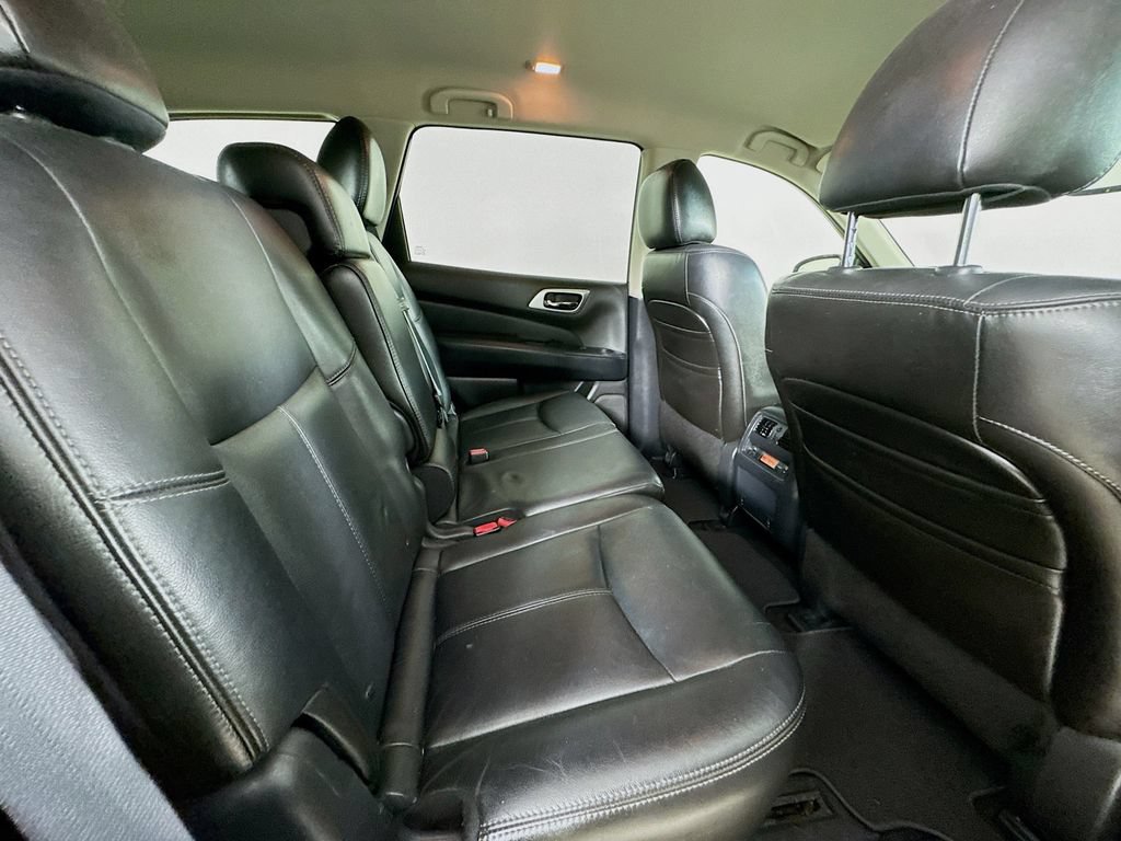 Used 2013 Nissan Pathfinder SL FWD image 36