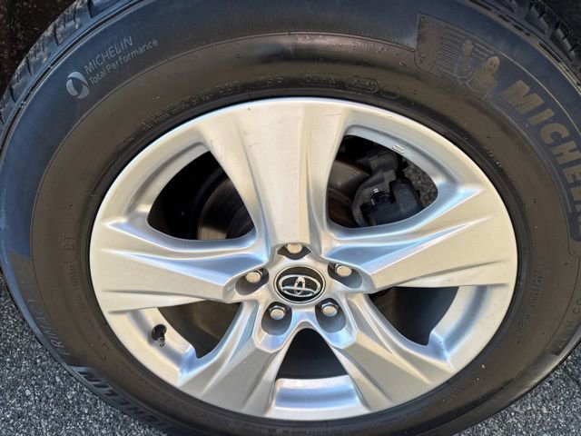 Used 2020 Toyota RAV4 XLE w/ All Weather Liner Package image 13