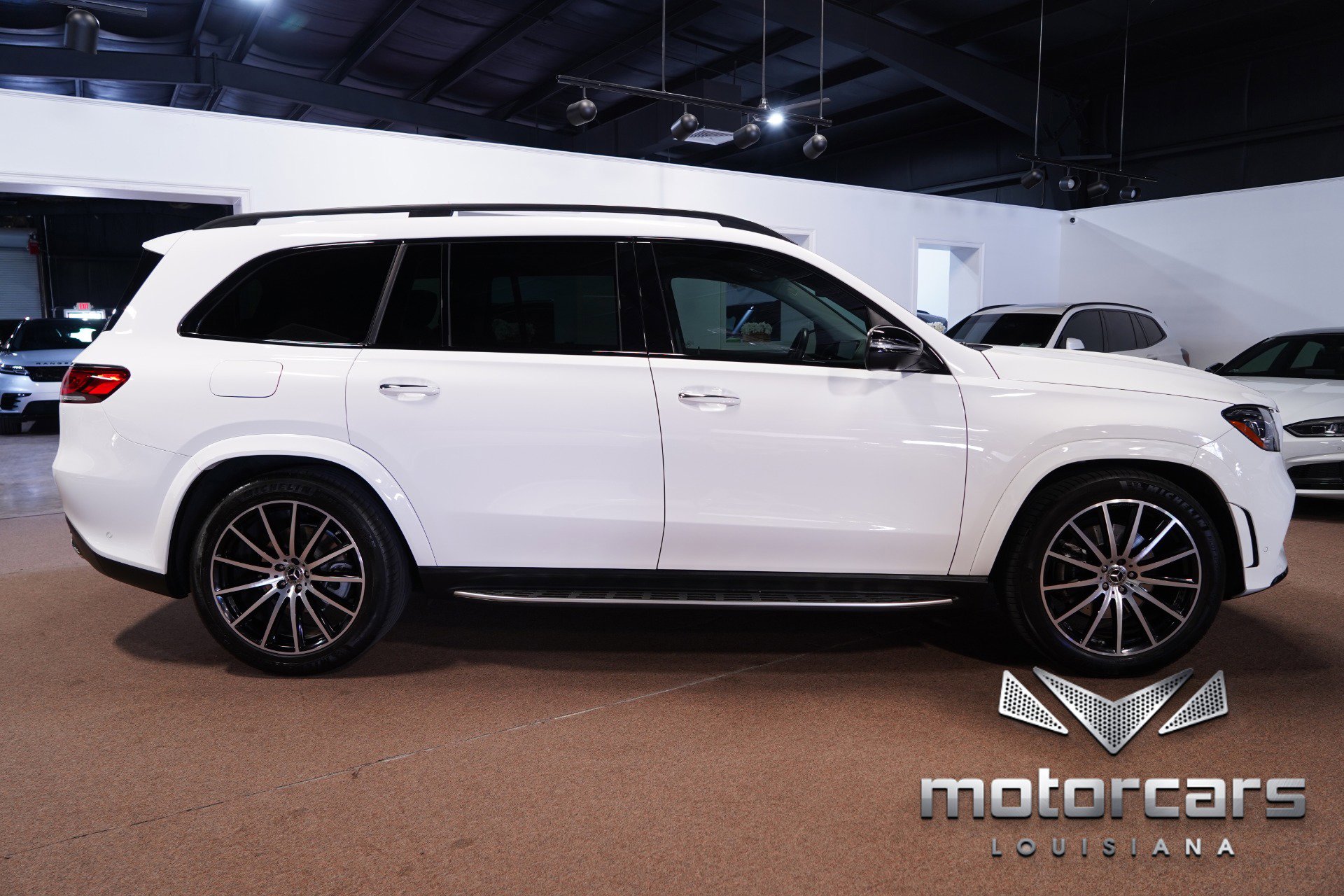 Used 2023 Mercedes-Benz GLS 450 4MATIC w/ AMG Line Exterior image 8