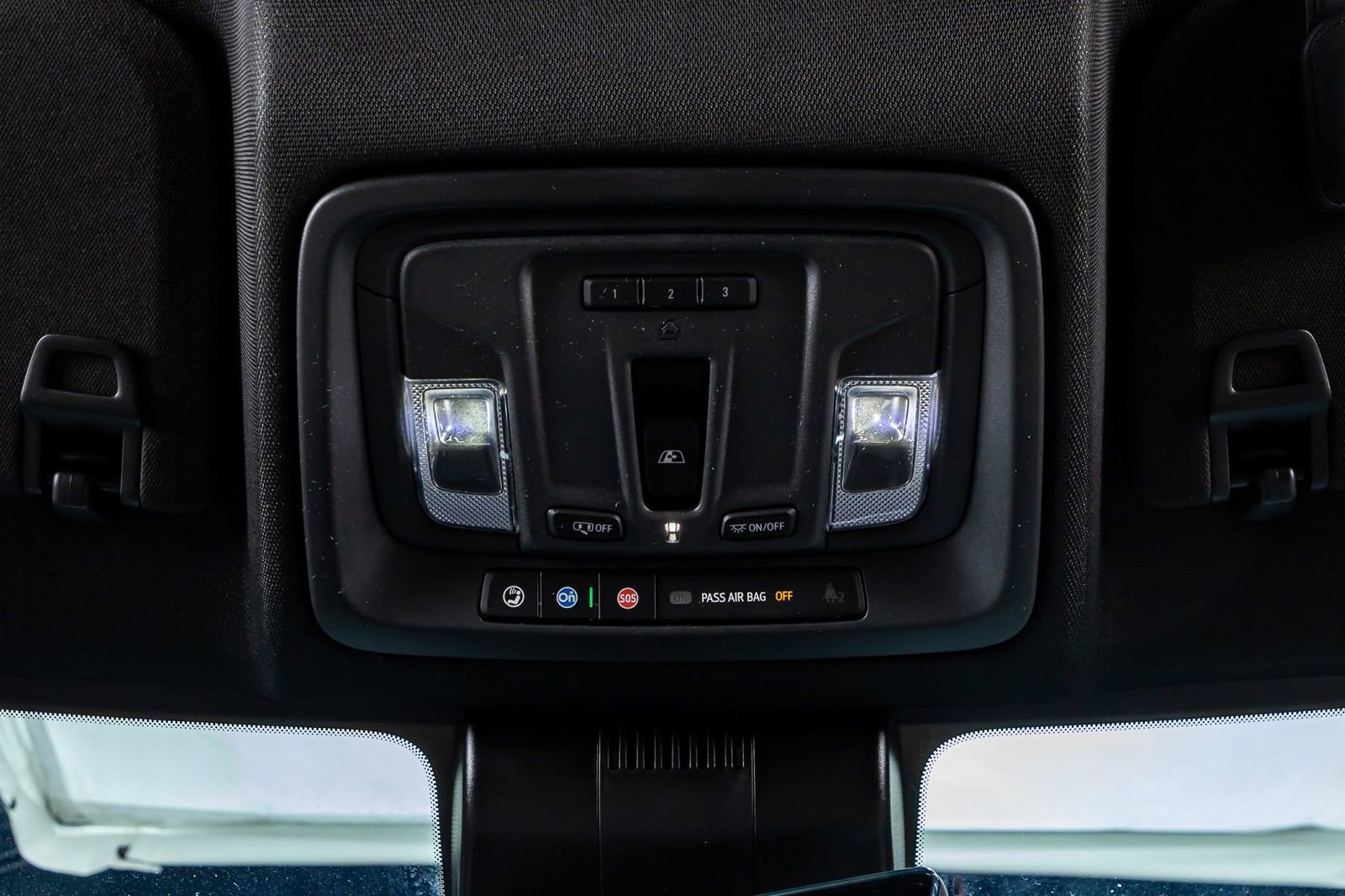 Used 2024 GMC Sierra 1500 AT4 w/ Technology Package image 29