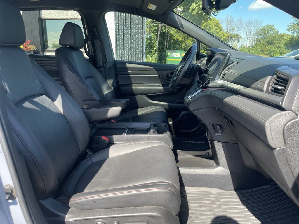 Used 2024 Honda Odyssey Sport image 35