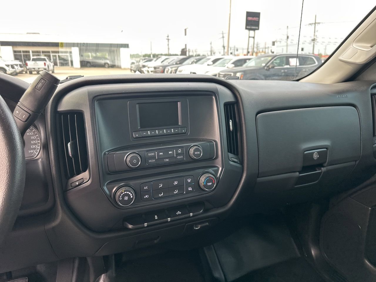Used 2017 GMC Sierra 1500 2WD Regular Cab image 10