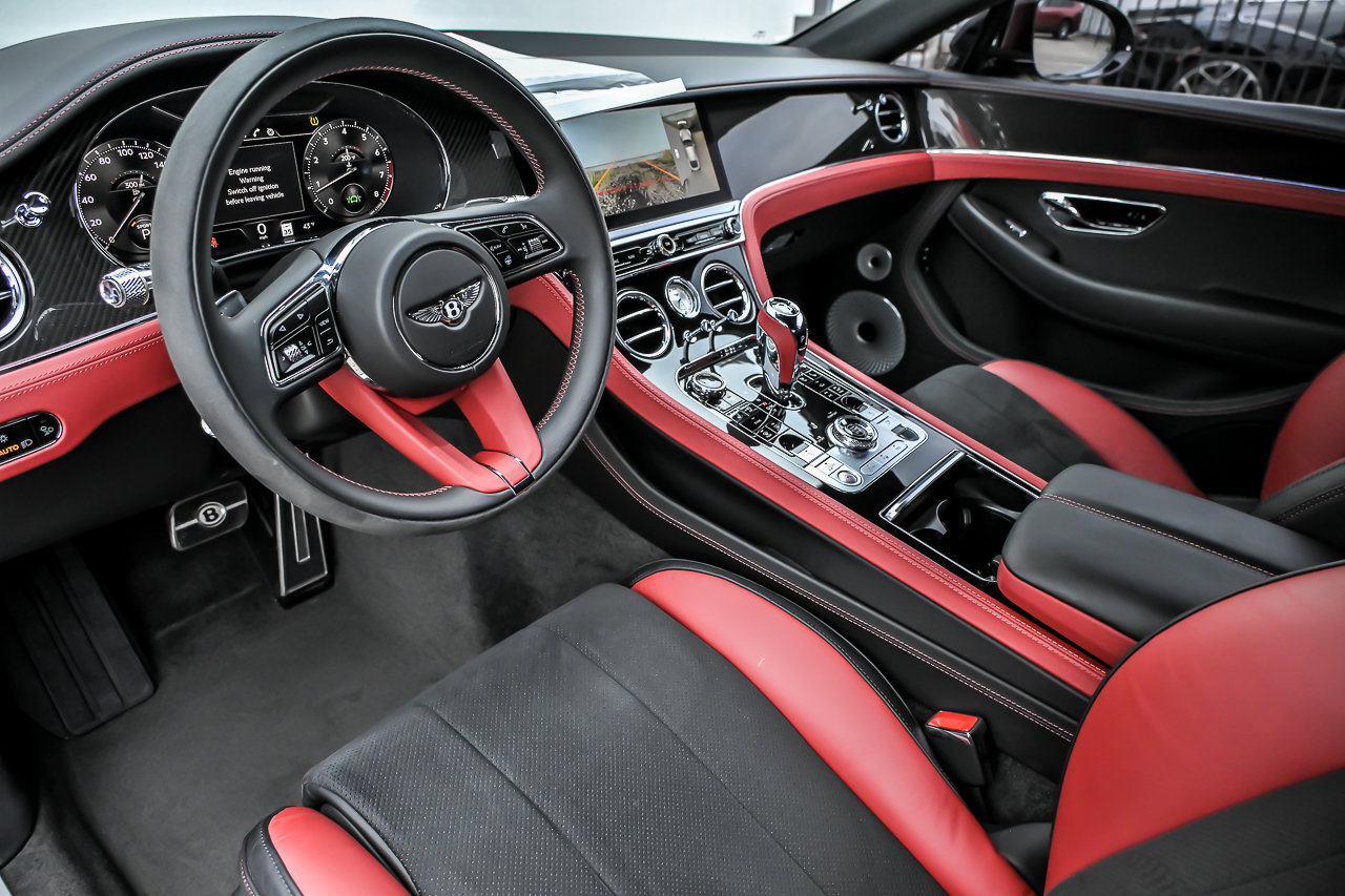 Used 2023 Bentley Continental GT V8 image 25