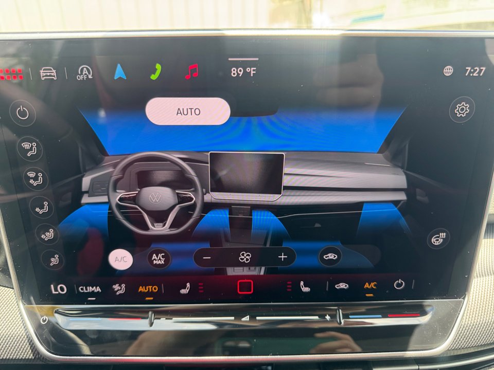 New 2025 Volkswagen GTI SE image 18