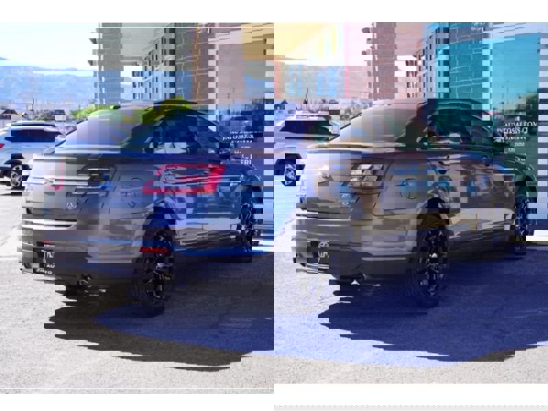 Used 2018 Ford Taurus SE image 10