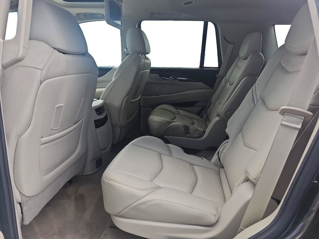 Used 2020 Cadillac Escalade Premium Luxury AWD/4WD image 11
