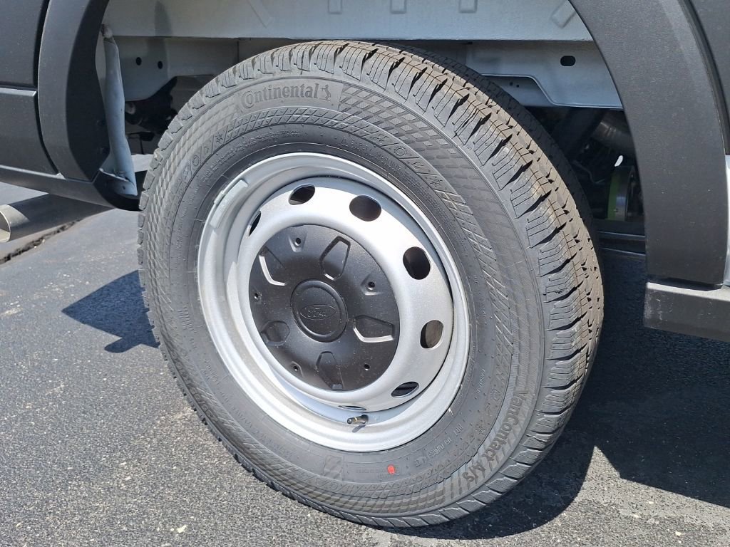 New 2026 Ford Transit 150 Low Roof RWD image 20