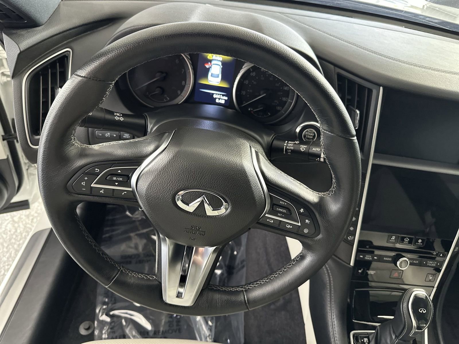 Used 2024 INFINITI Q50 Sensory image 18