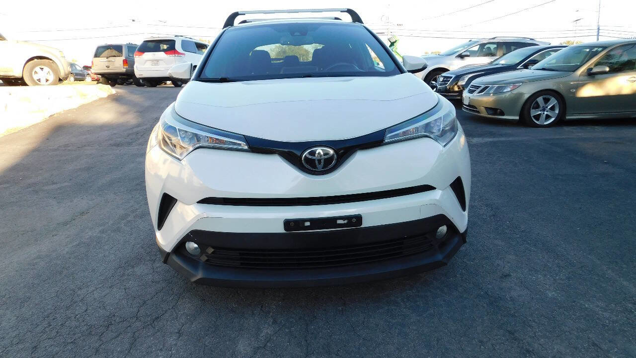 Used 2018 Toyota C-HR XLE image 5