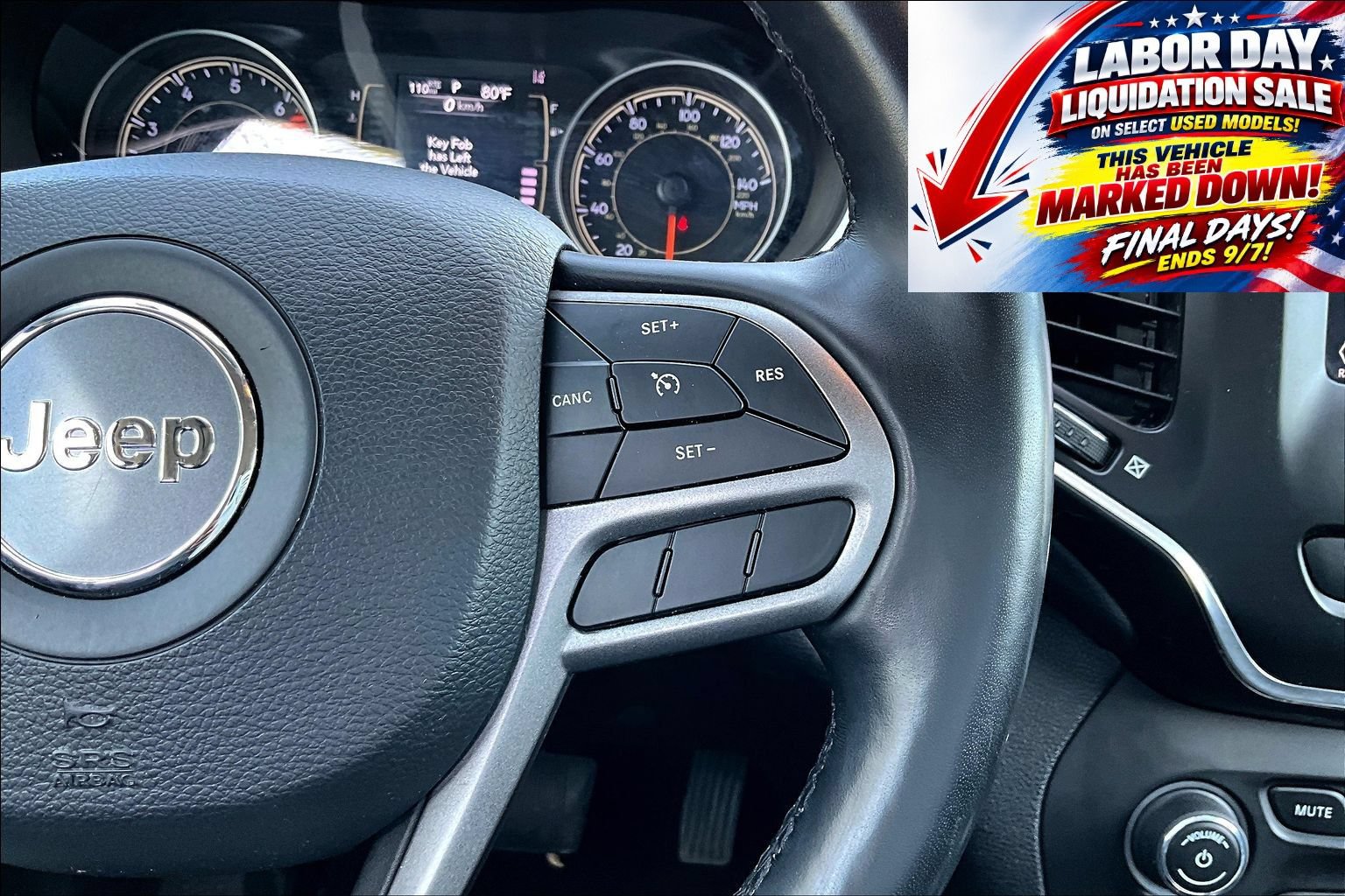 Used 2021 Jeep Cherokee Latitude Plus AWD/4WD image 14