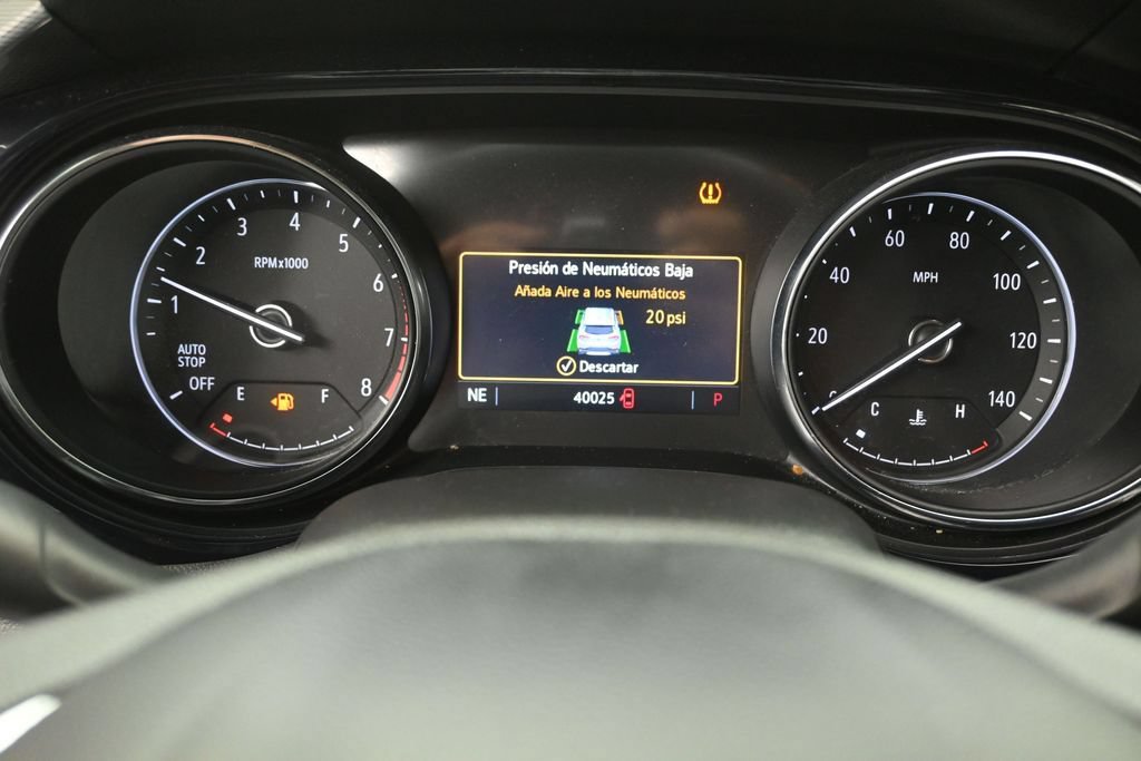 Used 2022 Buick Encore GX Select w/ Sport Touring Package FWD image 11