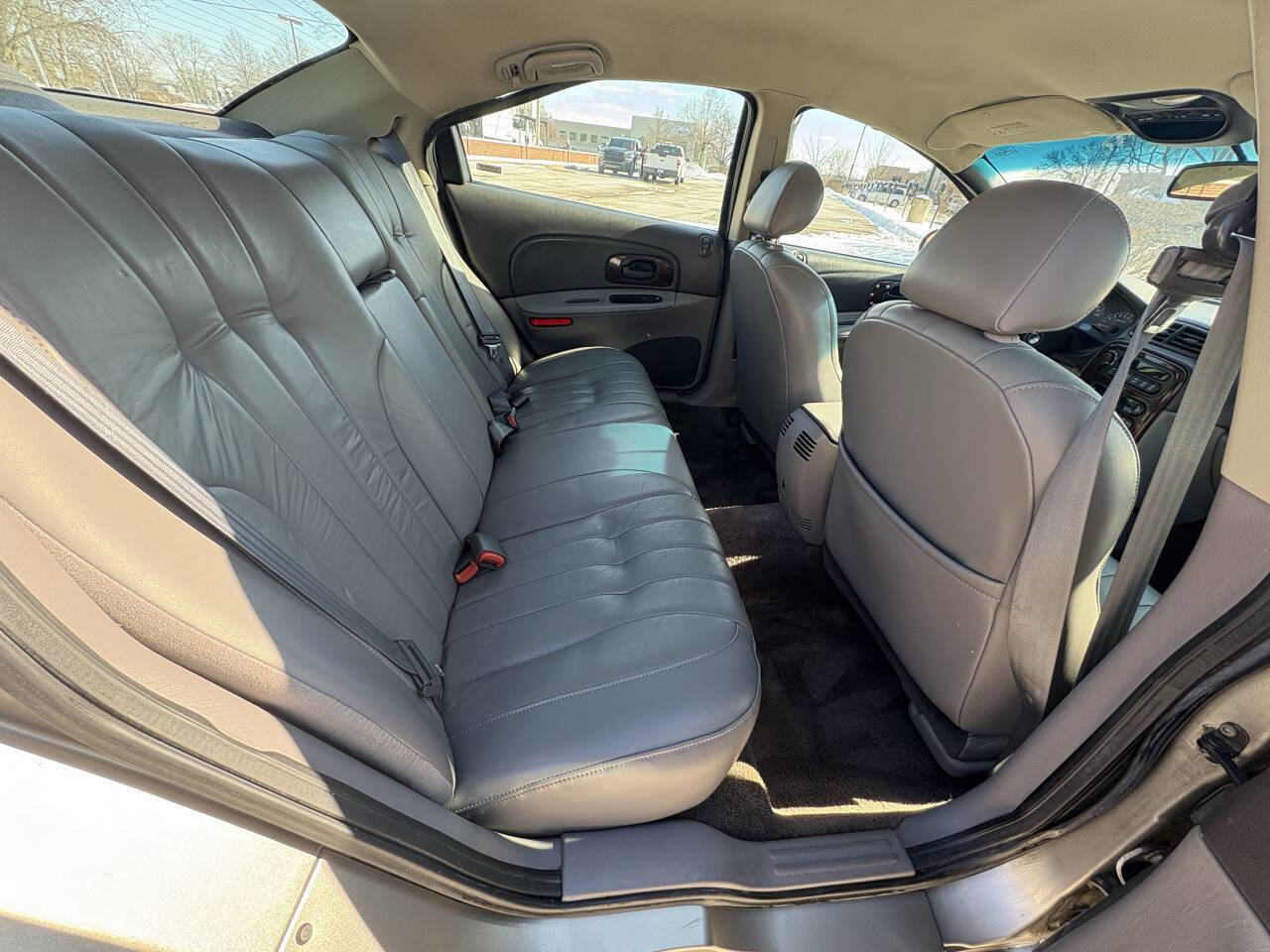 Used 1998 Chrysler Concorde LXi image 21