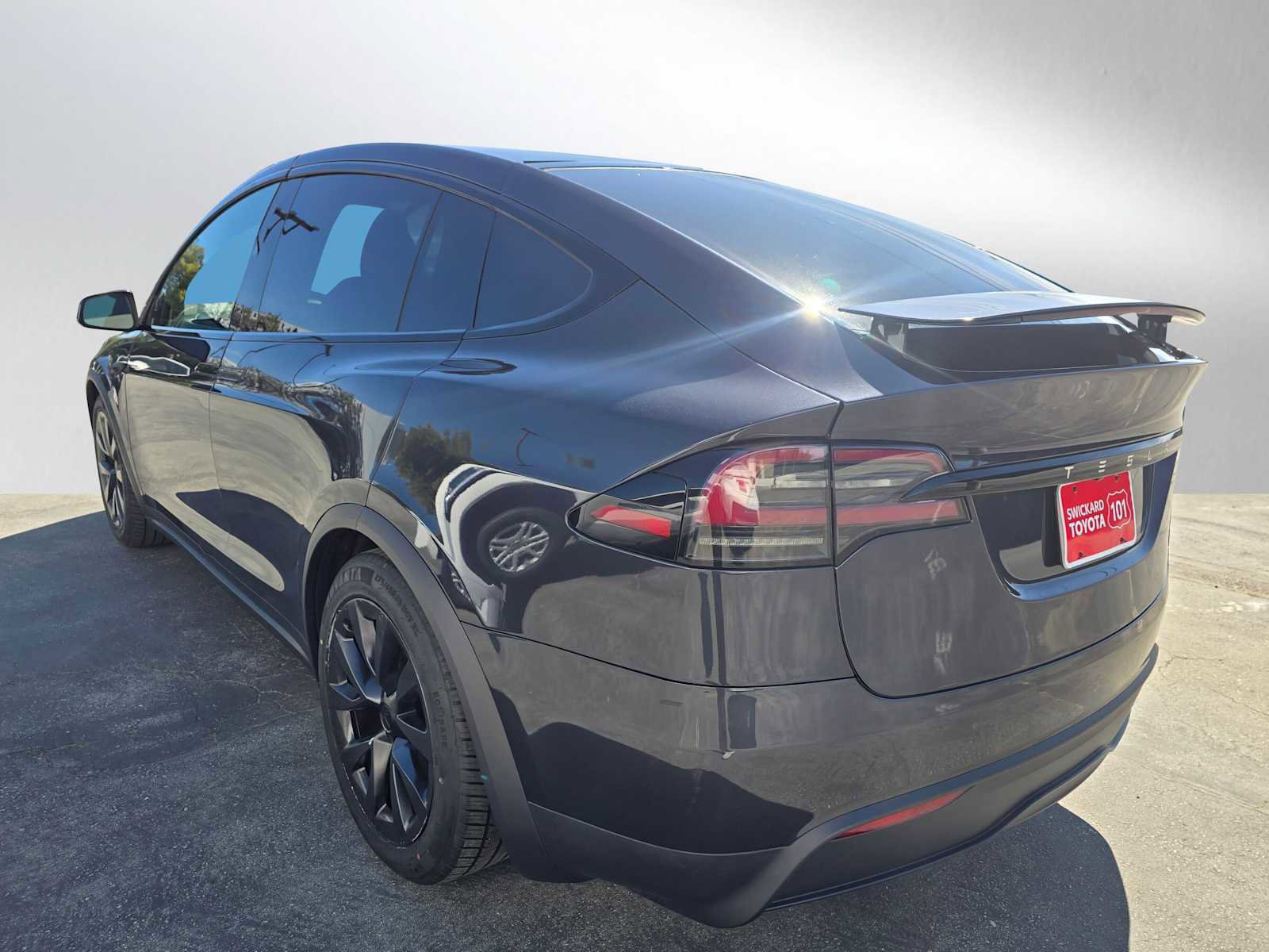 Used 2024 Tesla Model X AWD/4WD image 5