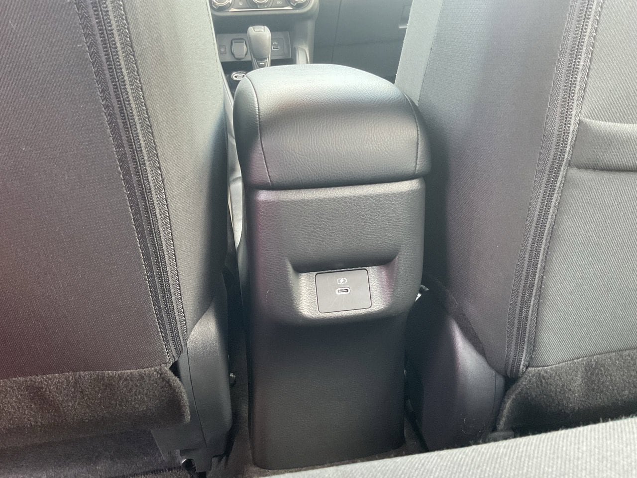 Used 2025 Nissan Versa SV FWD image 10