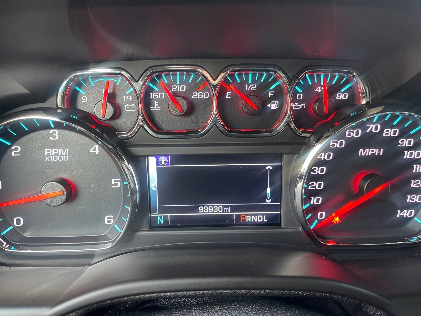 Used 2018 GMC Yukon XL SLT w/ Open Road Package image 14