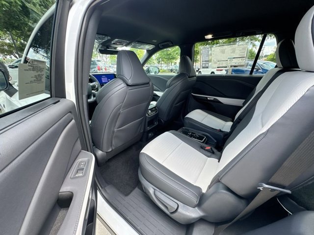 New 2026 Lexus TX 500h AWD image 39