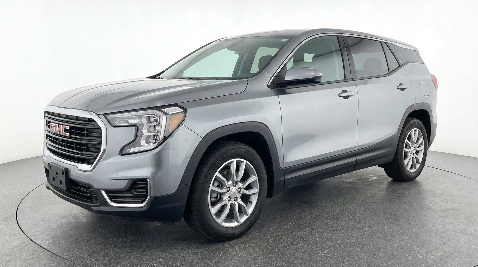 Used 2024 GMC Terrain SLT image 3