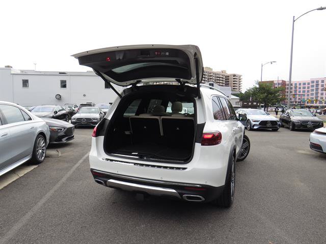 Used 2025 Mercedes-Benz GLS 450 4MATIC image 31