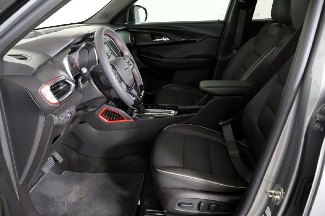 Used 2023 Chevrolet TrailBlazer RS FWD image 18