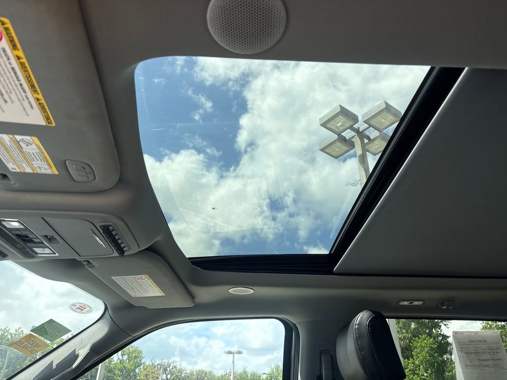 Used 2024 Ford F450 Lariat w/ Lariat Ultimate Package image 9