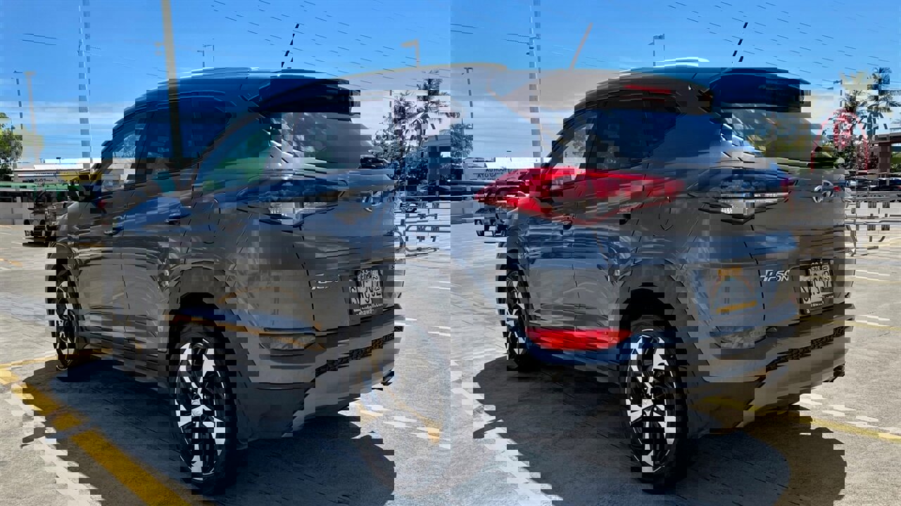 Used 2016 Hyundai Tucson Sport FWD image 3