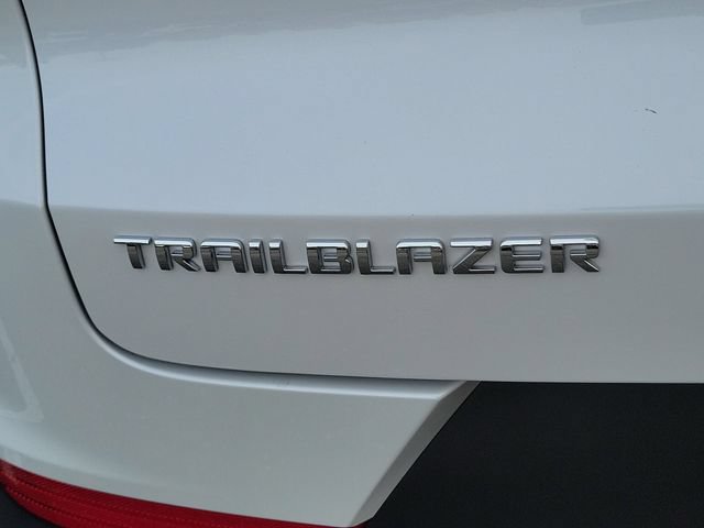 New 2025 Chevrolet TrailBlazer ACTIV w/ Convenience Package FWD image 7