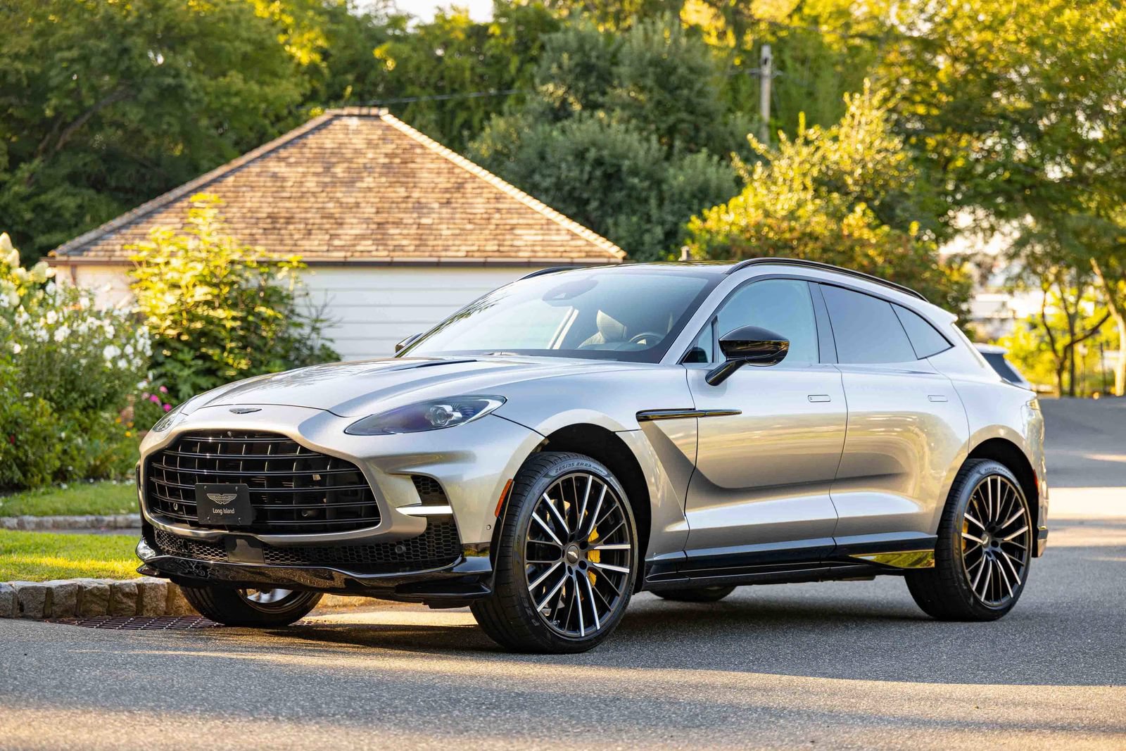 Used 2023 Aston Martin DBX 707 AWD/4WD image 9