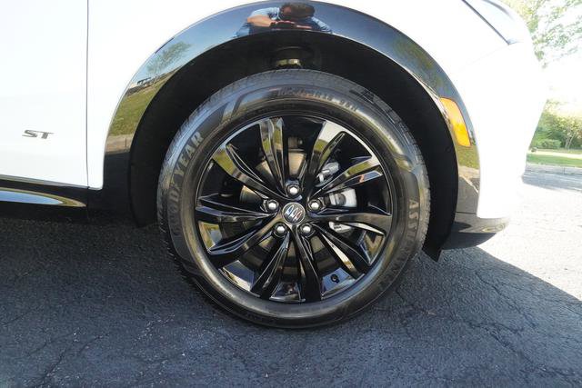 Used 2025 Buick Envista Sport Touring FWD image 36