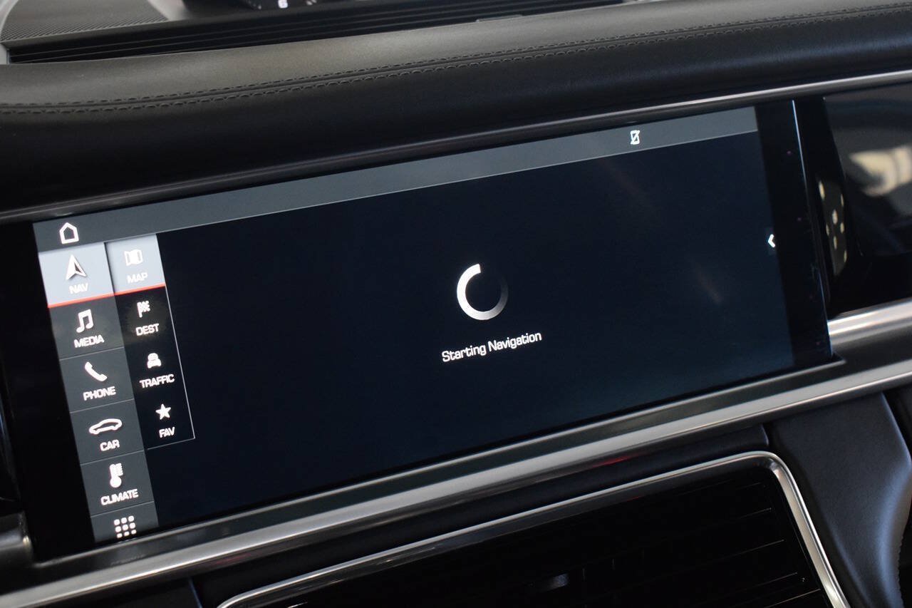 Used 2018 Porsche Panamera 4 AWD/4WD image 64
