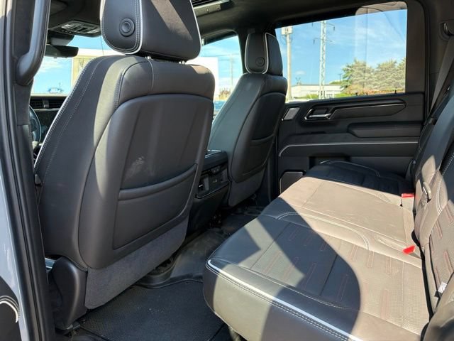 Used 2025 GMC Sierra 2500 AT4X AWD/4WD image 18