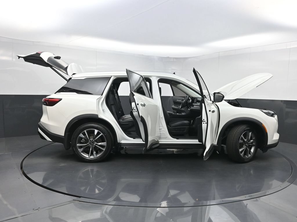 Used 2023 INFINITI QX60 Luxe w/ Cargo Package AWD/4WD image 39