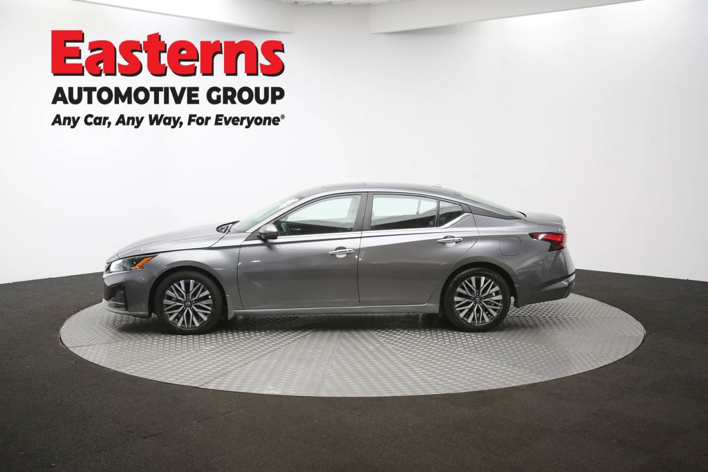 Used 2024 Nissan Altima 2.5 SV w/ SV Premium Package image 58