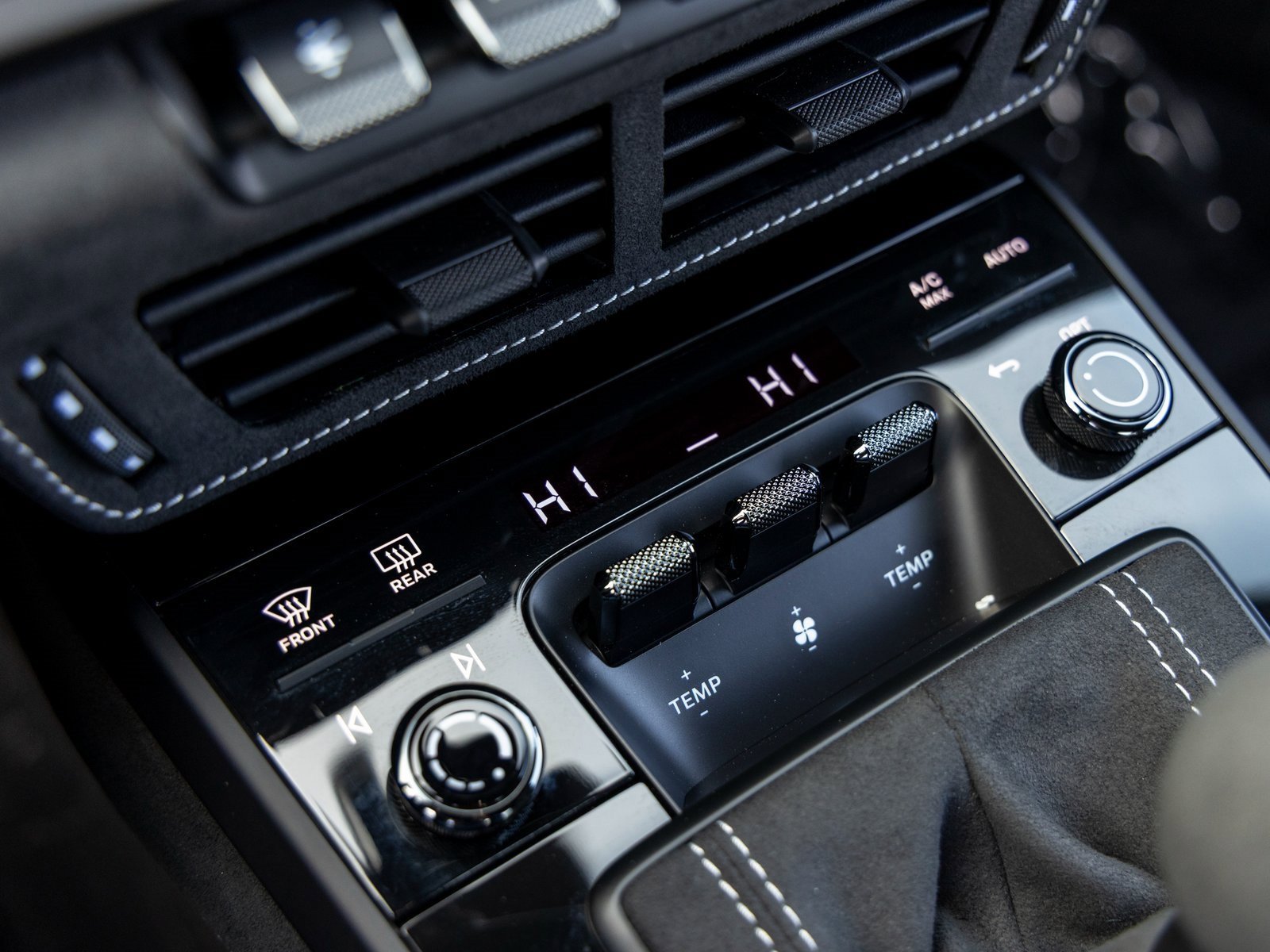 Certified 2026 Porsche 911 GT3 image 44