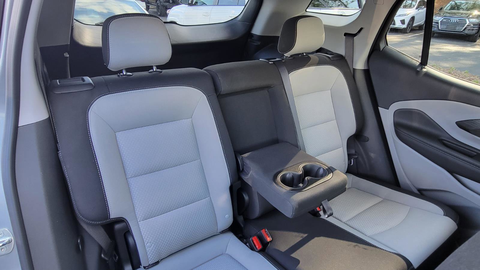 Used 2023 GMC Terrain SLE image 44