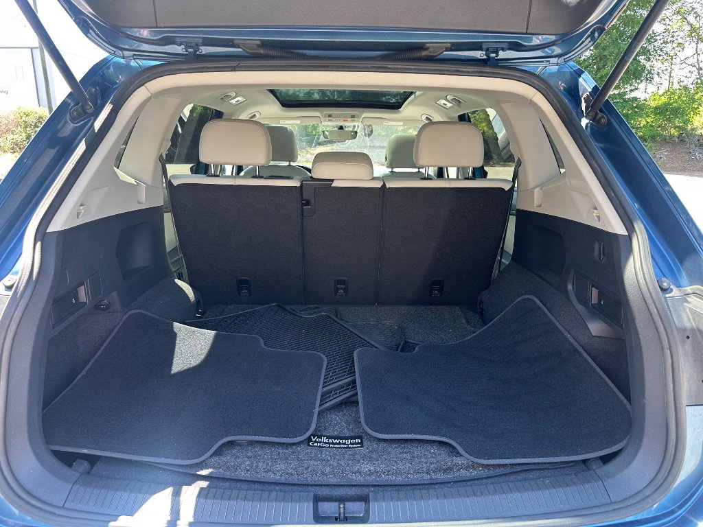 Used 2018 Volkswagen Tiguan SE w/ Panoramic Sunroof Package AWD/4WD image 37